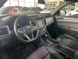 ڤۆڵکسواگن ئەتڵەس کرۆس سپۆرت